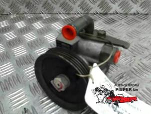 Gebruikte Servopomp Hyundai Accent II/Excel II/Pony 1.3i 12V Prijs € 52,50 Margeregeling aangeboden door Autosloperij Pieper BV