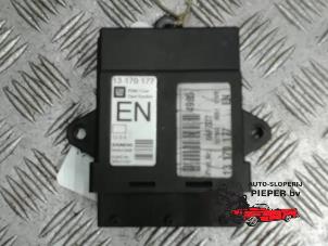 Gebruikte Sam module Opel Vectra C Caravan 1.9 CDTI 16V Prijs € 36,75 Margeregeling aangeboden door Autosloperij Pieper BV