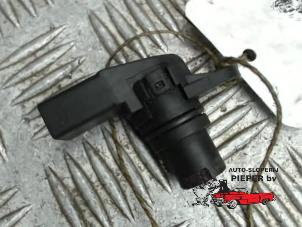 Gebruikte Sensor Nokkenas Volkswagen Polo III (6N2) 1.4 16V 75 Prijs € 15,75 Margeregeling aangeboden door Autosloperij Pieper BV