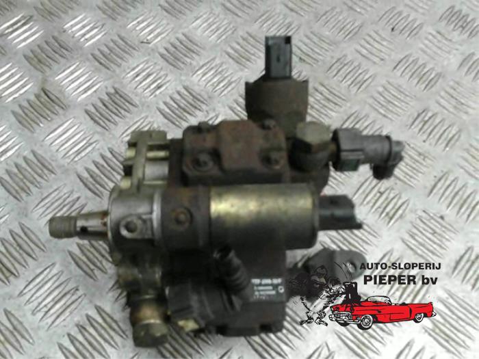 Gebruikte Dieselpomp Ford Fusion 1.4 TDCi Prijs € 157,50 Margeregeling aangeboden door Autosloperij Pieper BV