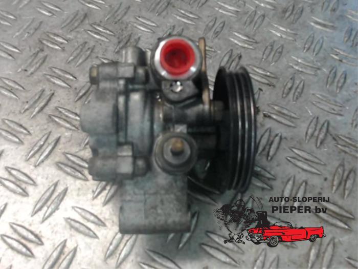Gebruikte Pomp Servo Daihatsu YRV (M2) 1.0 12V DVVT STi Prijs € 52,50 Margeregeling aangeboden door Autosloperij Pieper BV