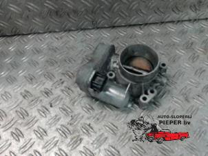 Gebruikte Gasklephuis Opel Astra G Caravan (F35) 2.2 16V Prijs op aanvraag aangeboden door Autosloperij Pieper BV