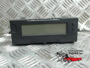 Gebruikte Display Interieur Renault Megane II (BM/CM) 1.5 dCi 85 Prijs € 26,25 Margeregeling aangeboden door Autosloperij Pieper BV