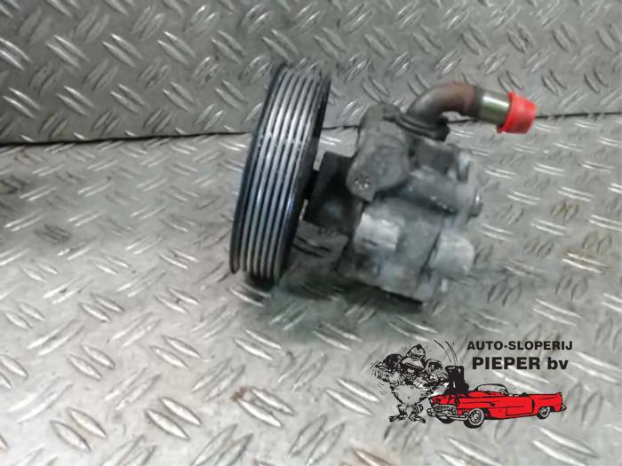 Gebruikte Pomp Servo Audi A3 (8L1) 1.9 TDI 100 Prijs € 42,00 Margeregeling aangeboden door Autosloperij Pieper BV