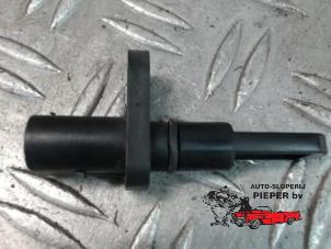 Gebruikte Temperatuursensor binnen Audi A6 Avant (C5) 2.4 V6 30V Prijs € 10,50 Margeregeling aangeboden door Autosloperij Pieper BV