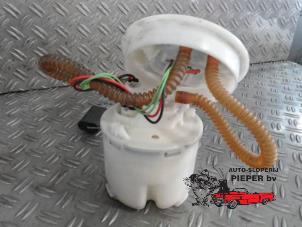 Gebruikte Benzinepomp Ford Focus 1 Prijs € 42,00 Margeregeling aangeboden door Autosloperij Pieper BV