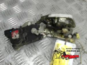 Gebruikte Deurslot Mechaniek 4Deurs rechts-achter Chevrolet Matiz 0.8 S,SE Prijs op aanvraag aangeboden door Autosloperij Pieper BV