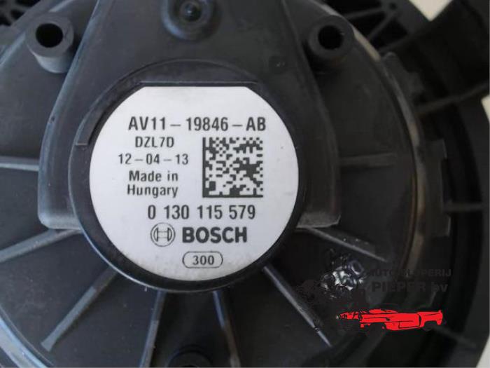 Kachel Ventilatiemotor van een Ford B-Max (JK8) 1.0 EcoBoost 12V 100 2013