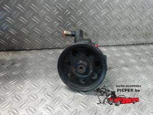 Gebruikte Servopomp Ford Focus 1 1.8 16V Prijs € 52,50 Margeregeling aangeboden door Autosloperij Pieper BV