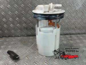 Gebruikte Benzinepomp Ford B-Max (JK8) 1.0 EcoBoost 12V 100 Prijs € 52,50 Margeregeling aangeboden door Autosloperij Pieper BV