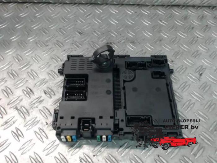 Gebruikte Computer Body Control Peugeot 206 (2A/C/H/J/S) 1.6 XS,XT Prijs € 63,00 Margeregeling aangeboden door Autosloperij Pieper BV