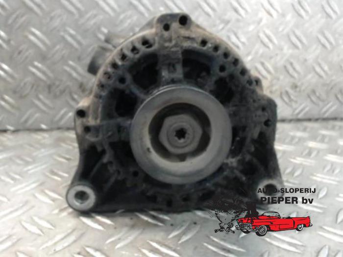 Gebruikte Dynamo Peugeot 206 (2A/C/H/J/S) 1.1 XN,XR Prijs € 36,75 Margeregeling aangeboden door Autosloperij Pieper BV