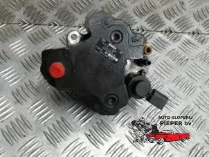 Gebruikte Hogedrukpomp BMW 3 serie (E46/4) 320d 16V Prijs € 131,25 Margeregeling aangeboden door Autosloperij Pieper BV