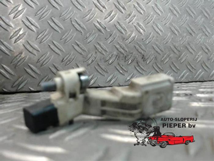Gebruikte Krukas sensor Volkswagen Caddy III (2KA,2KH,2CA,2CH) 1.9 TDI Prijs € 26,25 Margeregeling aangeboden door Autosloperij Pieper BV