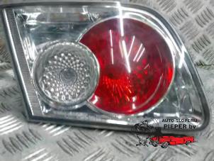 Gebruikte Achterlicht links Mazda 6 (GG12/82) 2.0i 16V Prijs op aanvraag aangeboden door Autosloperij Pieper BV