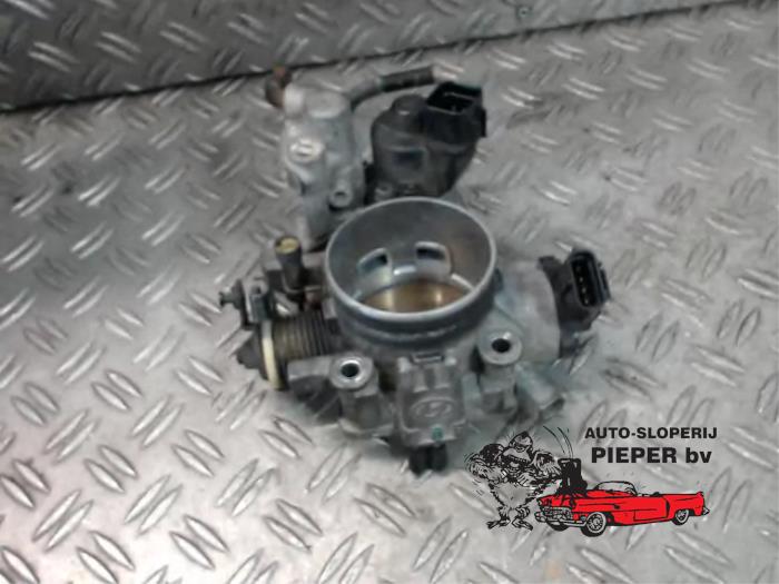 Gebruikte Gasklephuis Kia Sorento I (JC) 3.5 V6 24V Prijs € 78,75 Margeregeling aangeboden door Autosloperij Pieper BV