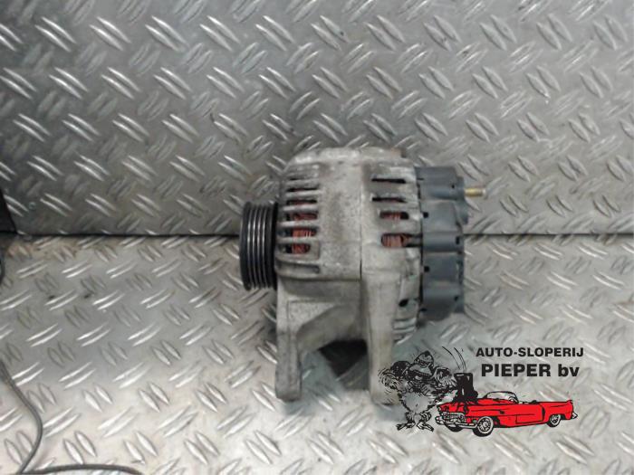 Gebruikte Dynamo Kia Sorento I (JC) 3.5 V6 24V Prijs € 42,00 Margeregeling aangeboden door Autosloperij Pieper BV