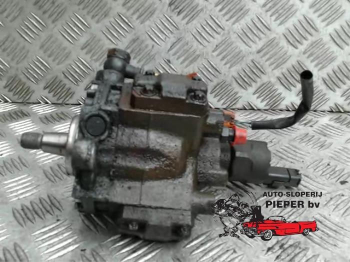 Gebruikte Dieselpomp Peugeot Partner 2.0 HDI Prijs € 157,50 Margeregeling aangeboden door Autosloperij Pieper BV