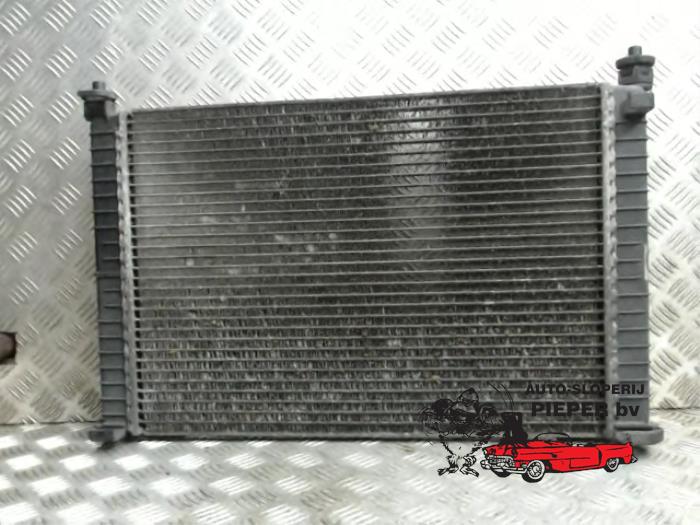 Gebruikte Radiateur Mazda 2 (NB/NC/ND/NE) 1.4 CiTD Prijs € 36,75 Margeregeling aangeboden door Autosloperij Pieper BV