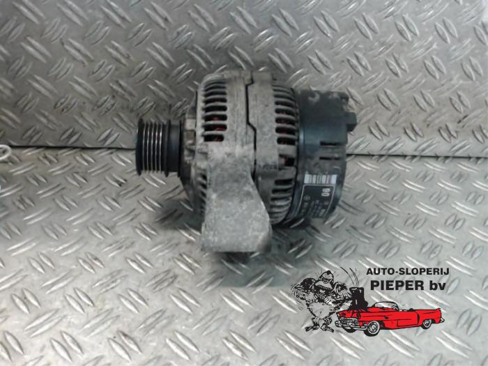 Gebruikte Alternator Mercedes C (W202) 2.0 C-200 CGI 16V Prijs € 52,50 Margeregeling aangeboden door Autosloperij Pieper BV