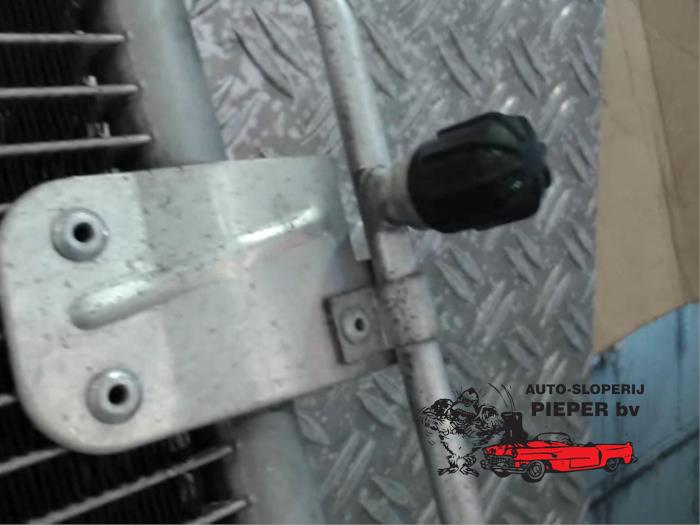 Airco Condensor van een Mercedes-Benz CLK (C208) 2.0 200 16V 1999