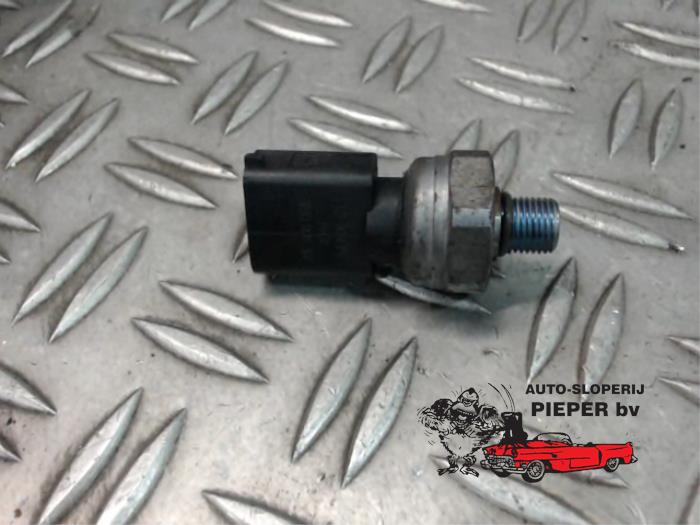 Gebruikte Brandstofdruk sensor Volkswagen Golf V (1K1) 2.0 FSI 16V Prijs € 26,25 Margeregeling aangeboden door Autosloperij Pieper BV