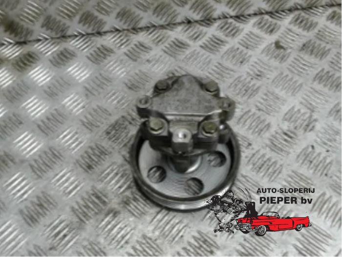 Gebruikte Servopomp Audi A4 Avant (B6) 1.8 T 20V Prijs € 26,25 Margeregeling aangeboden door Autosloperij Pieper BV