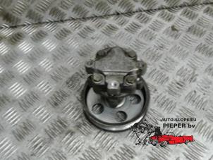 Gebruikte Pomp Servo Audi A4 Avant (B6) 1.8 T 20V Prijs € 26,25 Margeregeling aangeboden door Autosloperij Pieper BV
