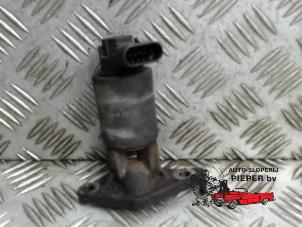 Gebruikte EGR Klep Opel Zafira (F75) 2.2 16V Prijs € 42,00 Margeregeling aangeboden door Autosloperij Pieper BV