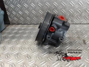 Gebruikte Pomp Servo Ford Mondeo III Wagon Prijs € 42,00 Margeregeling aangeboden door Autosloperij Pieper BV