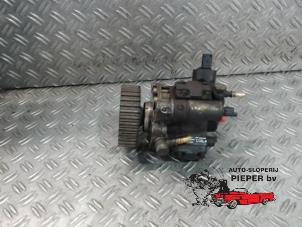 Gebruikte Dieselpomp Ford Fiesta 5 (JD/JH) 1.4 TDCi Prijs op aanvraag aangeboden door Autosloperij Pieper BV