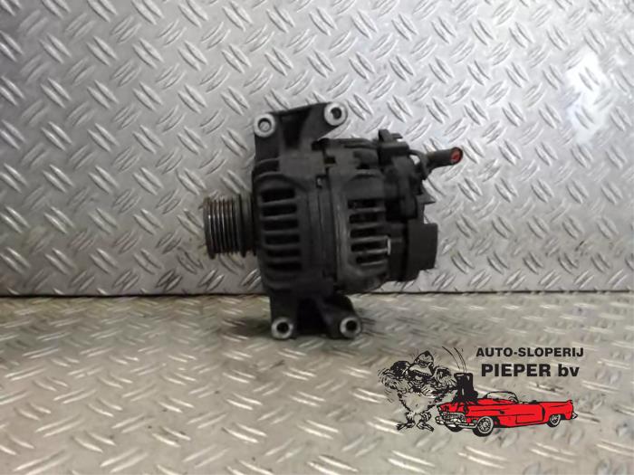 Gebruikte Alternator Mercedes Vito (638.1/2) 2.2 CDI 108 16V Prijs € 63,00 Margeregeling aangeboden door Autosloperij Pieper BV