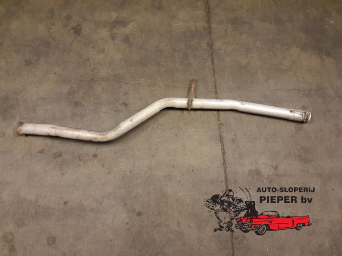 Gebruikte Uitlaat Tussenpijp Peugeot 206 (2A/C/H/J/S) 1.4 XR,XS,XT,Gentry Prijs € 15,75 Margeregeling aangeboden door Autosloperij Pieper BV