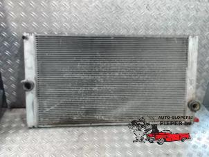 Gebruikte Radiateur Volvo V50 (MW) 2.4 D5 20V Autom.. Prijs op aanvraag aangeboden door Autosloperij Pieper BV