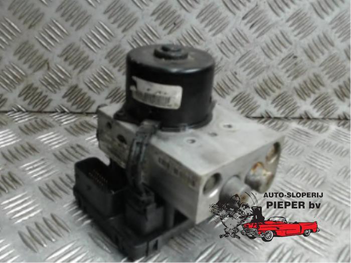 Gebruikte ABS Pomp Jaguar S-type (X200) 4.0 V8 32V Prijs € 78,75 Margeregeling aangeboden door Autosloperij Pieper BV