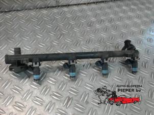 Gebruikte Galerij (Injectie) Renault Clio II (BB/CB) 1.4 16V Si Prijs € 42,00 Margeregeling aangeboden door Autosloperij Pieper BV