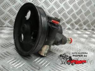 Gebruikte Servopomp Renault Kangoo Express (FC) 1.5 dCi 60 Prijs € 52,50 Margeregeling aangeboden door Autosloperij Pieper BV