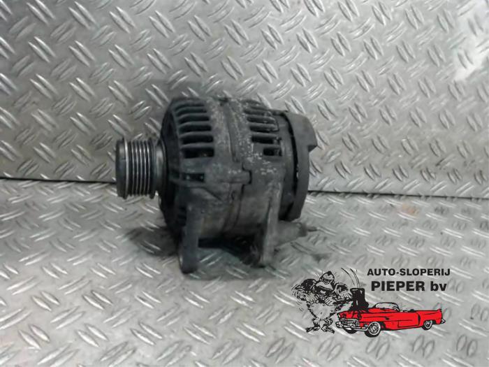 Gebruikte Dynamo Seat Leon (1M1) 1.9 TDI 90 Prijs € 42,00 Margeregeling aangeboden door Autosloperij Pieper BV