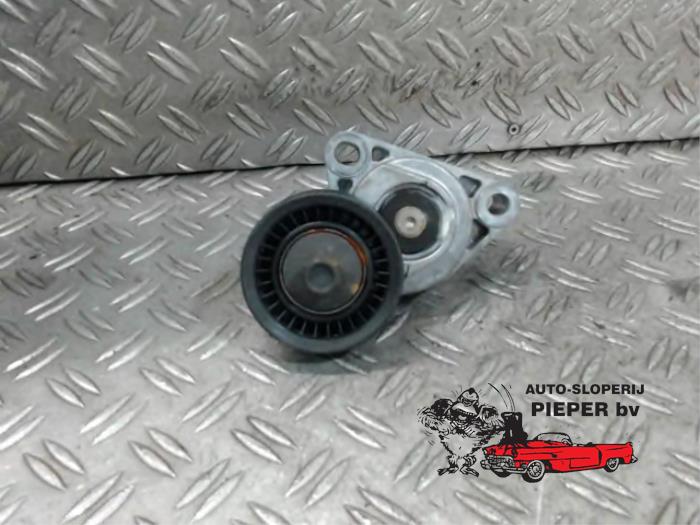 Gebruikte Spanner multiriem Chevrolet Camaro 5.7 Z-28 Prijs € 26,25 Margeregeling aangeboden door Autosloperij Pieper BV