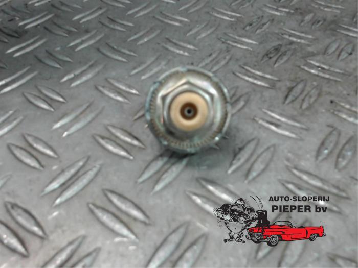 Klopsensor van een Chevrolet Camaro 5.7 Z-28 2000