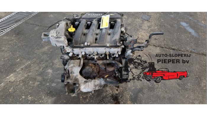 Gebruikte Motor Renault Scénic I (JA) 1.6 16V Prijs € 262,50 Margeregeling aangeboden door Autosloperij Pieper BV