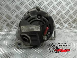 Dynamo van een Renault Twingo (C06) 1.2 16V 2006