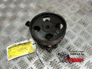 Gebruikte Stuurbekrachtiging Pomp Peugeot 406 (8B) 1.9 dt Prijs € 52,50 Margeregeling aangeboden door Autosloperij Pieper BV