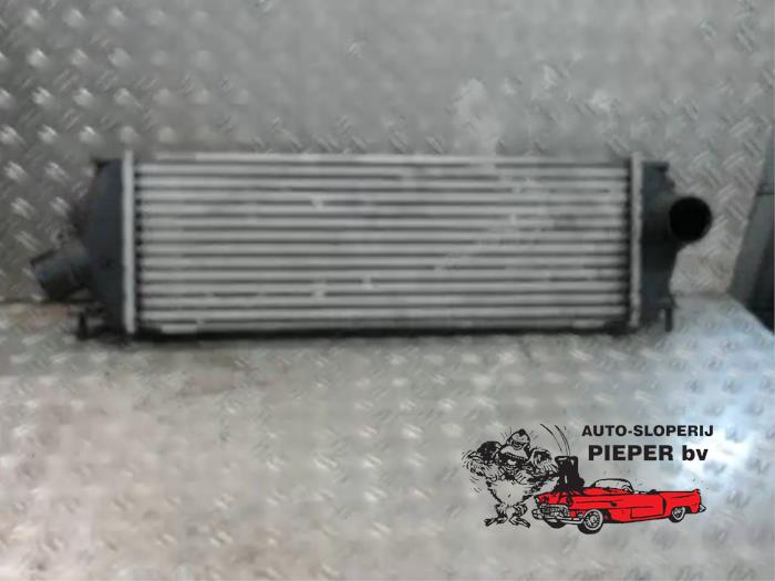 Gebruikte Intercooler Renault Trafic New (FL) 2.0 dCi 16V 90 Prijs € 42,00 Margeregeling aangeboden door Autosloperij Pieper BV