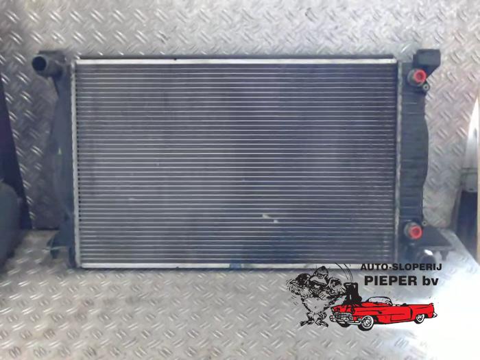 Gebruikte Radiateur Audi A4 Avant (B6) 2.5 TDI 24V Prijs € 42,00 Margeregeling aangeboden door Autosloperij Pieper BV