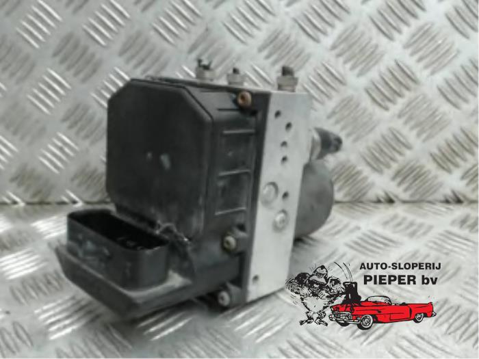 Gebruikte ABS Pomp Citroen C8 (EA/EB) 3.0 V6 24V Prijs € 78,75 Margeregeling aangeboden door Autosloperij Pieper BV