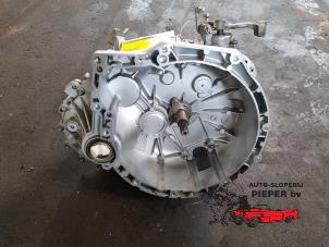 Gereviseerde Versnellingsbak Mini Mini (R56) 1.6 16V Cooper Prijs € 825,83 Inclusief btw aangeboden door Autosloperij Pieper BV