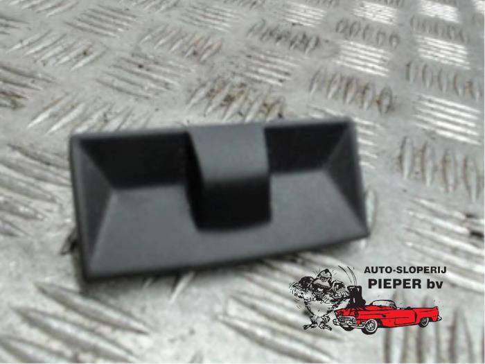 Gebruikte Lichtsensor Volkswagen Golf V (1K1) 2.0 TDI DPF Prijs € 15,75 Margeregeling aangeboden door Autosloperij Pieper BV