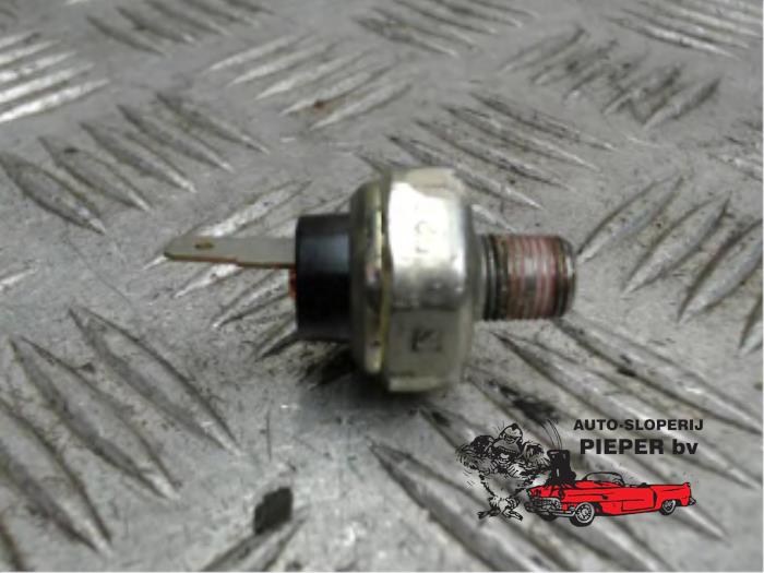 Gebruikte Oliedruk sensor Suzuki Swift (ZA/ZC/ZD1/2/3/9) 1.3 VVT 16V Prijs € 26,25 Margeregeling aangeboden door Autosloperij Pieper BV