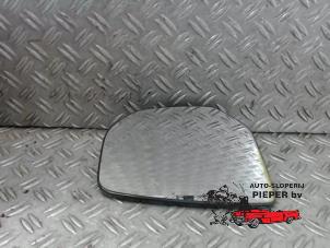 Gebruikte Spiegelglas rechts Peugeot Partner (GC/GF/GG/GJ/GK) 1.6 HDI 75 16V Prijs op aanvraag aangeboden door Autosloperij Pieper BV